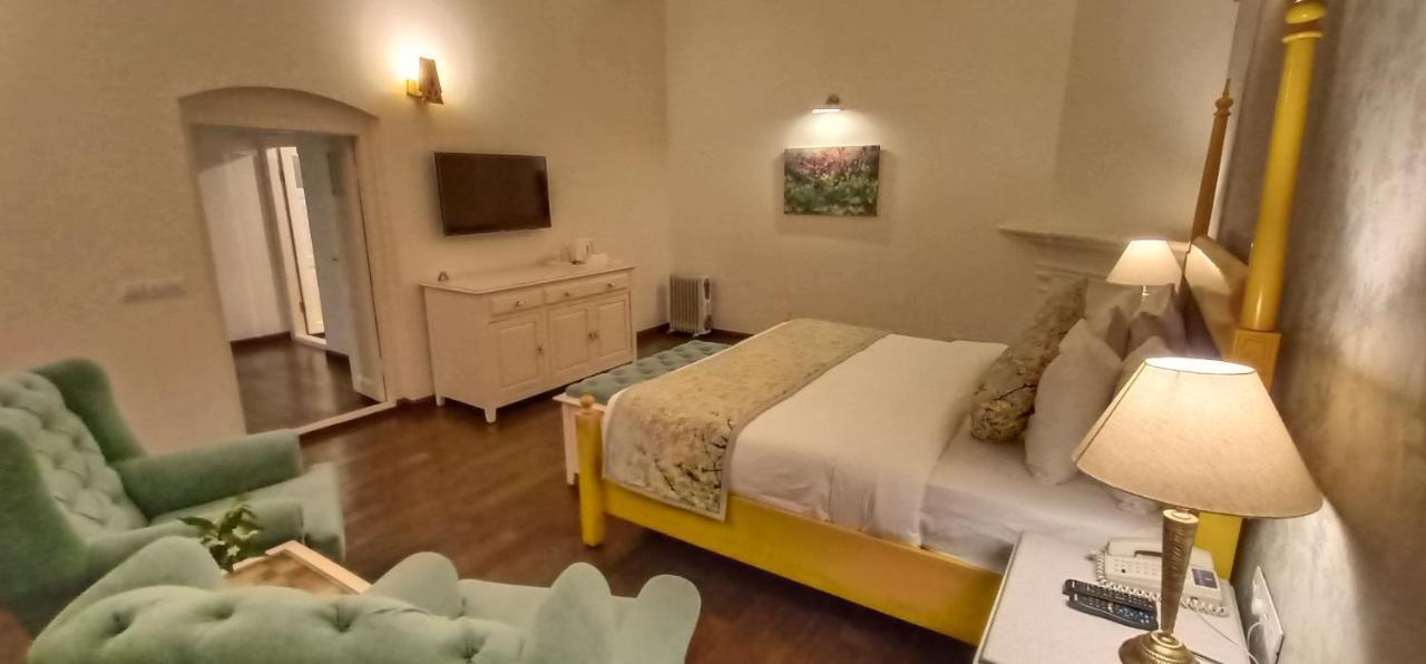 Hotel Pine Retreat Mallroad Масурі Екстер'єр фото