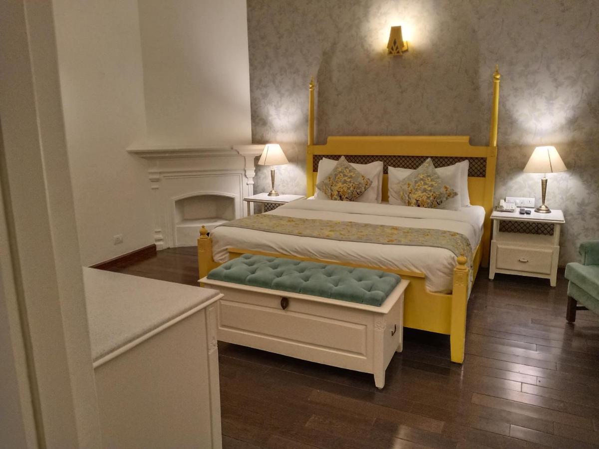 Hotel Pine Retreat Mallroad Масурі Екстер'єр фото